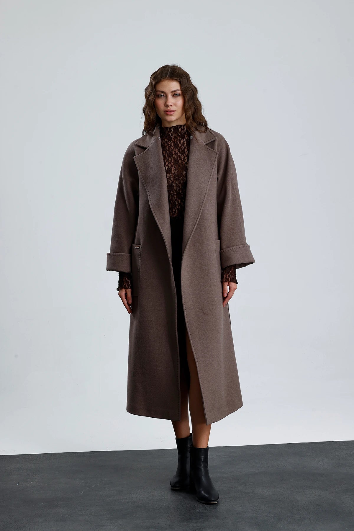 THE MAX Furless