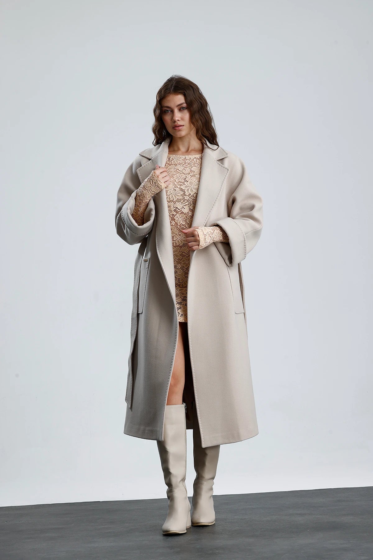 THE MAX Furless