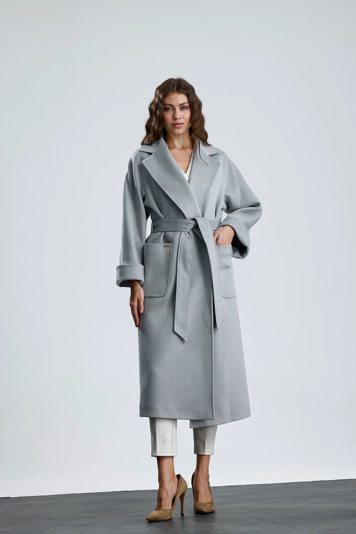 THE MAX Furless