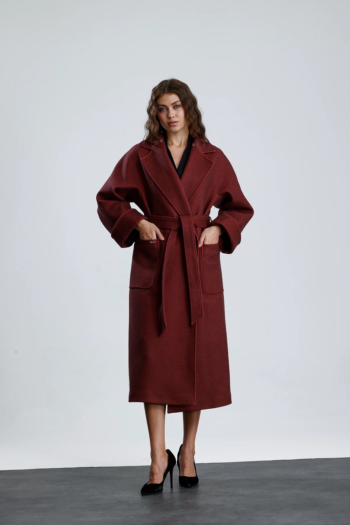 THE MAX Furless
