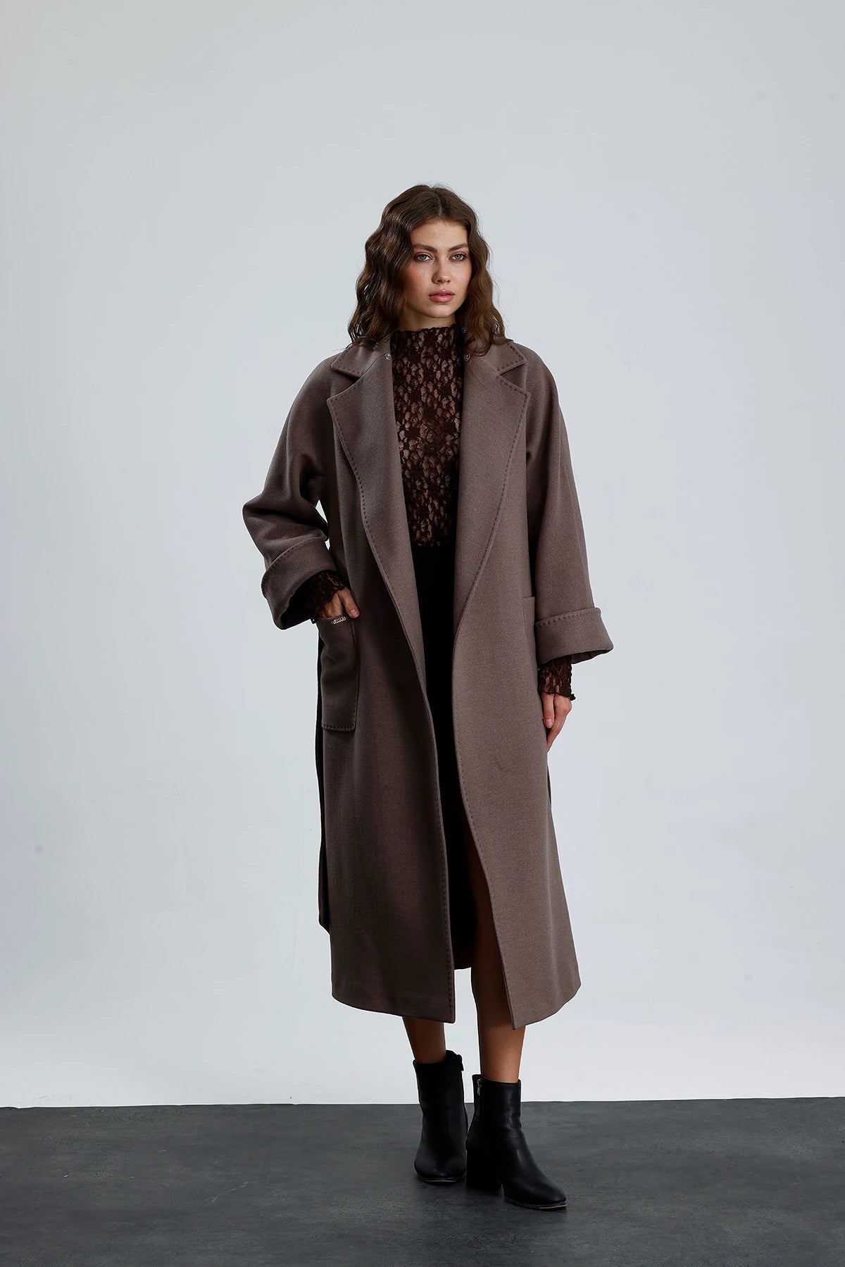 THE MAX Furless