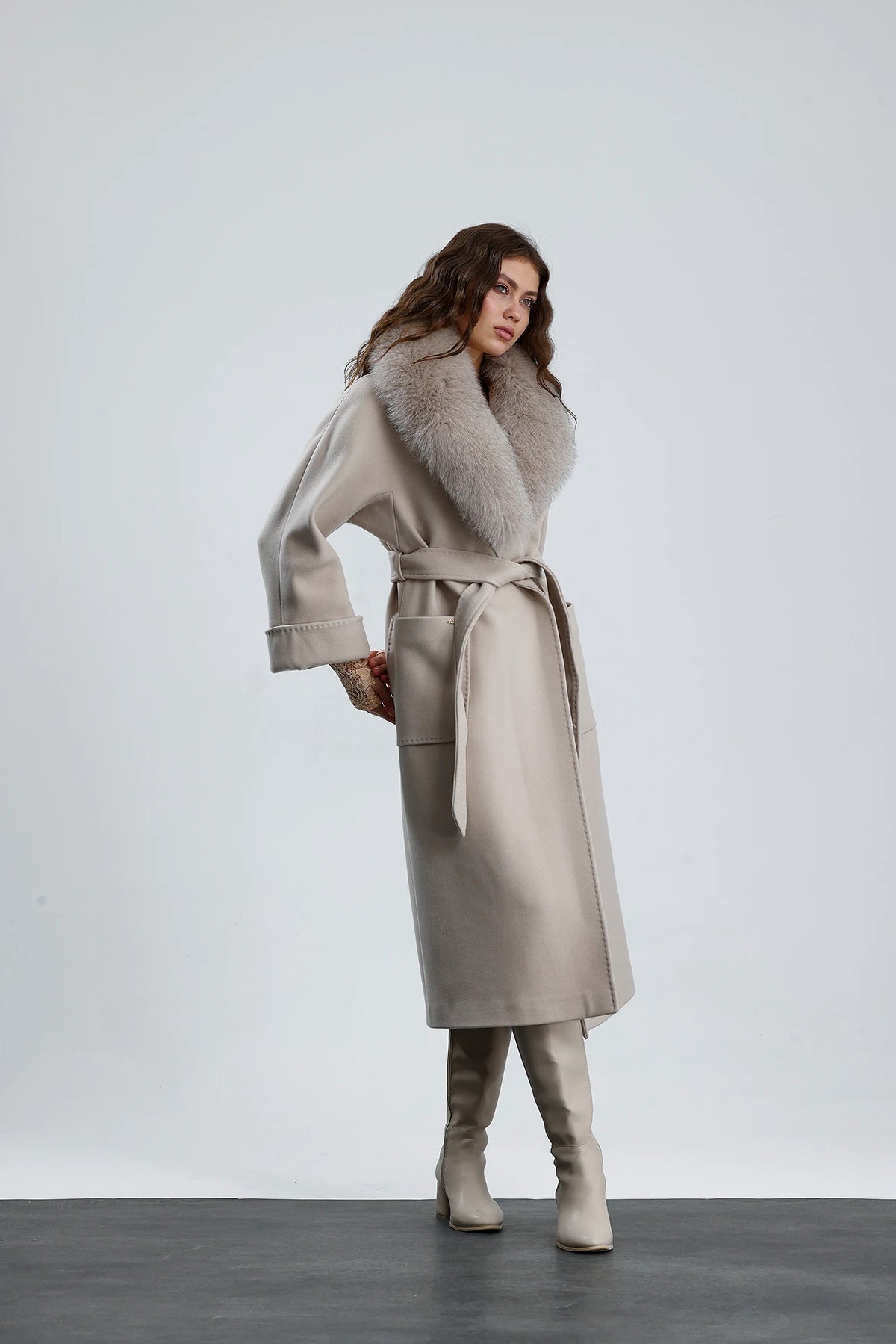 THE MAX Fur Shawl