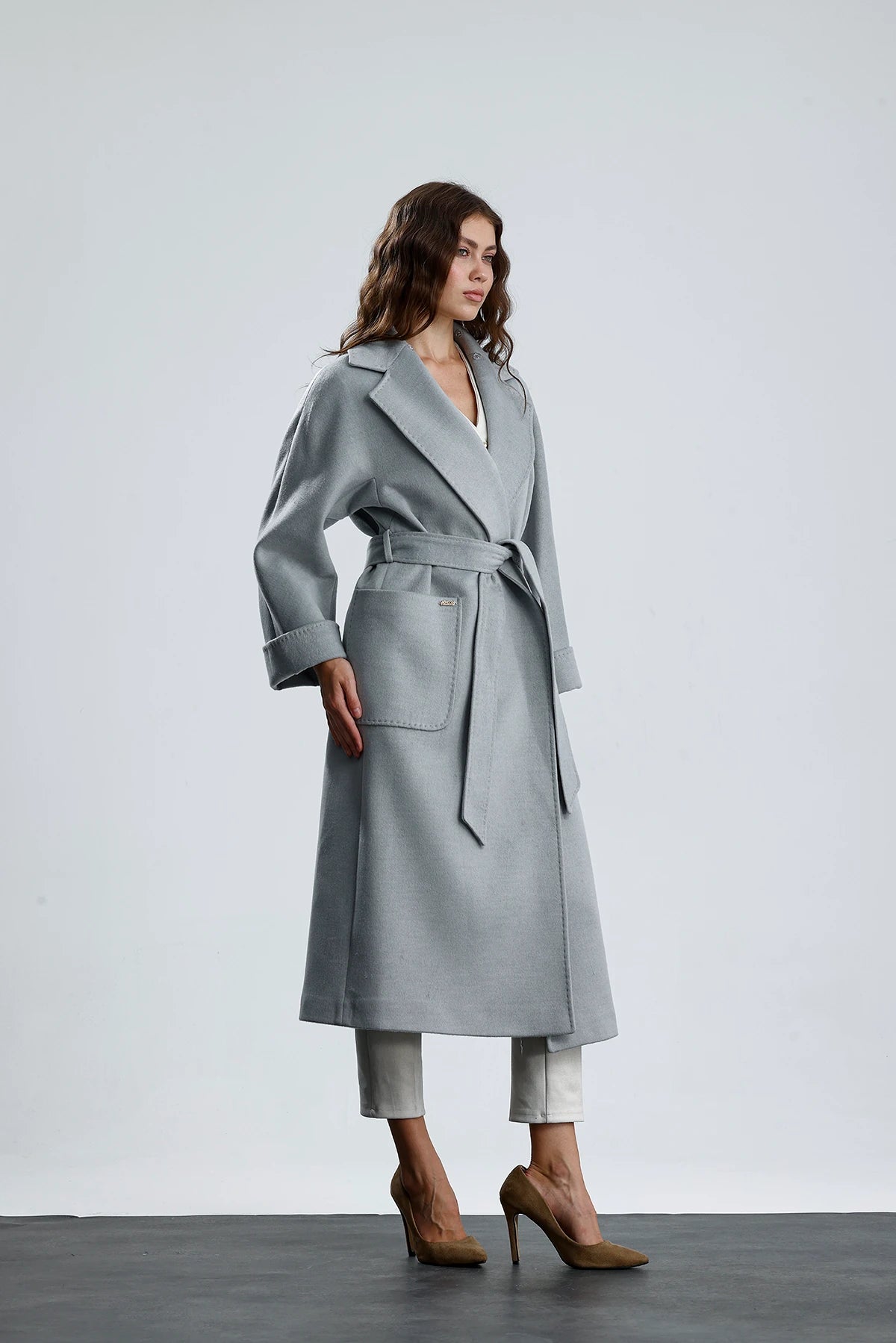 THE MAX Furless