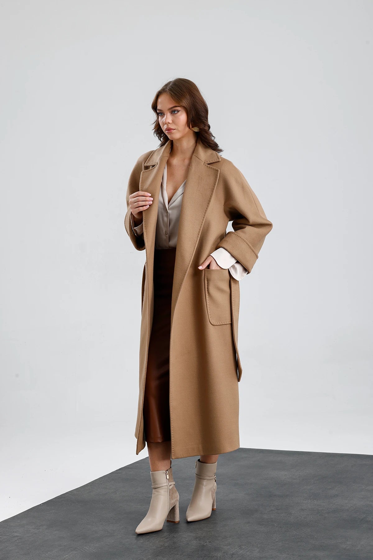 THE MAX Furless