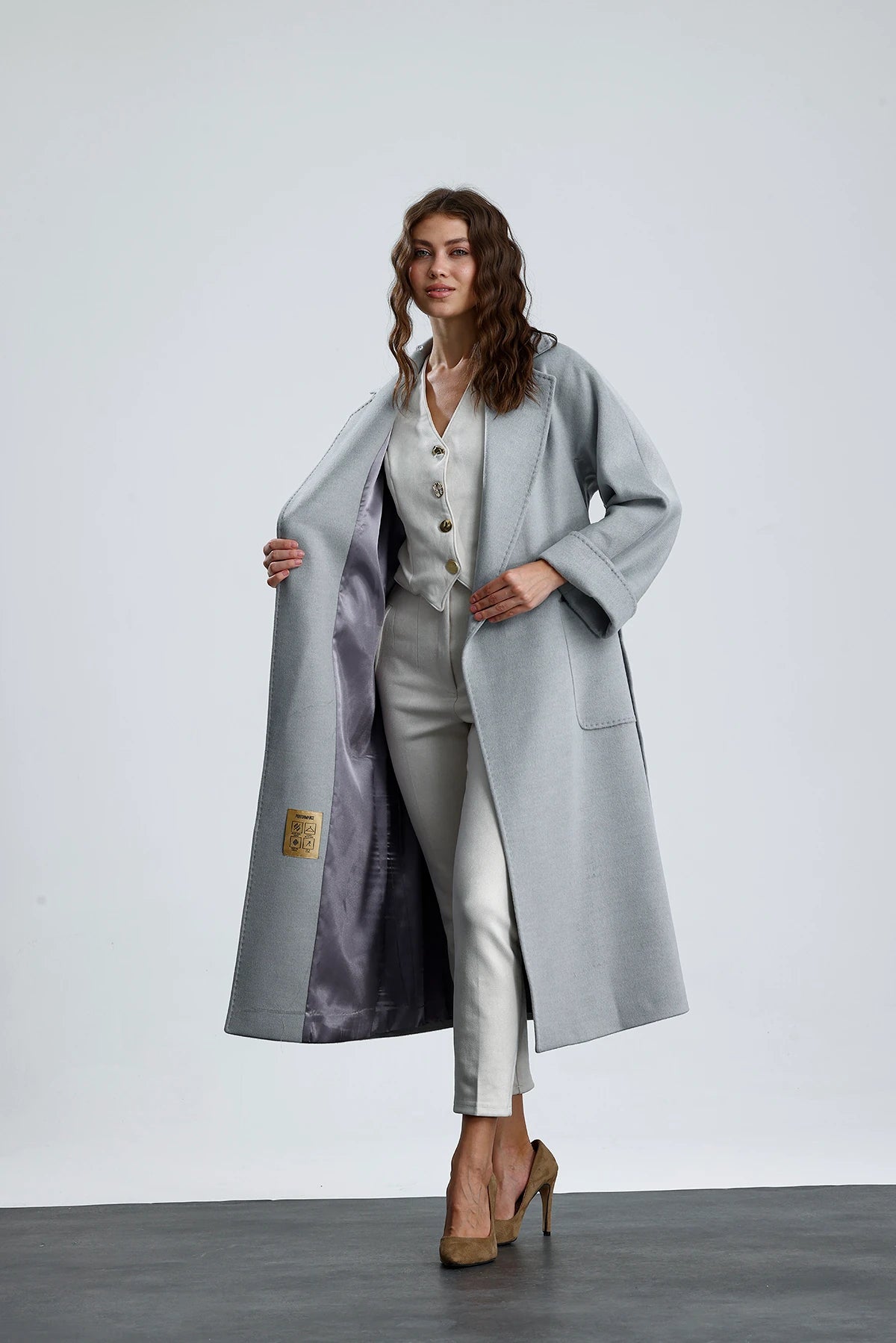 THE MAX Furless