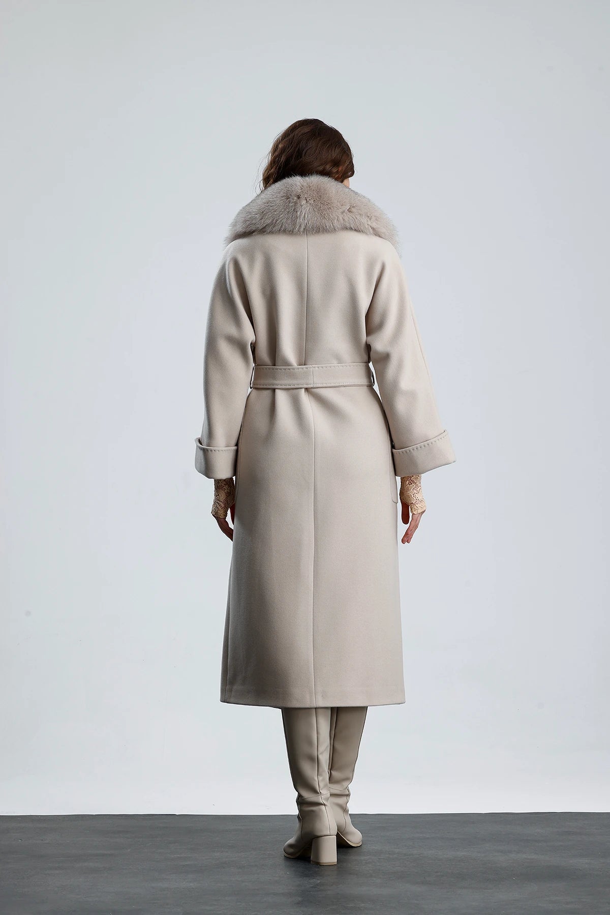 THE MAX Fur Shawl
